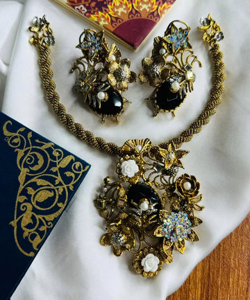 Vintage Bloom Heritage Set