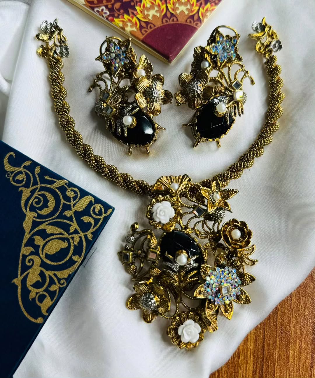 Vintage Bloom Heritage Set